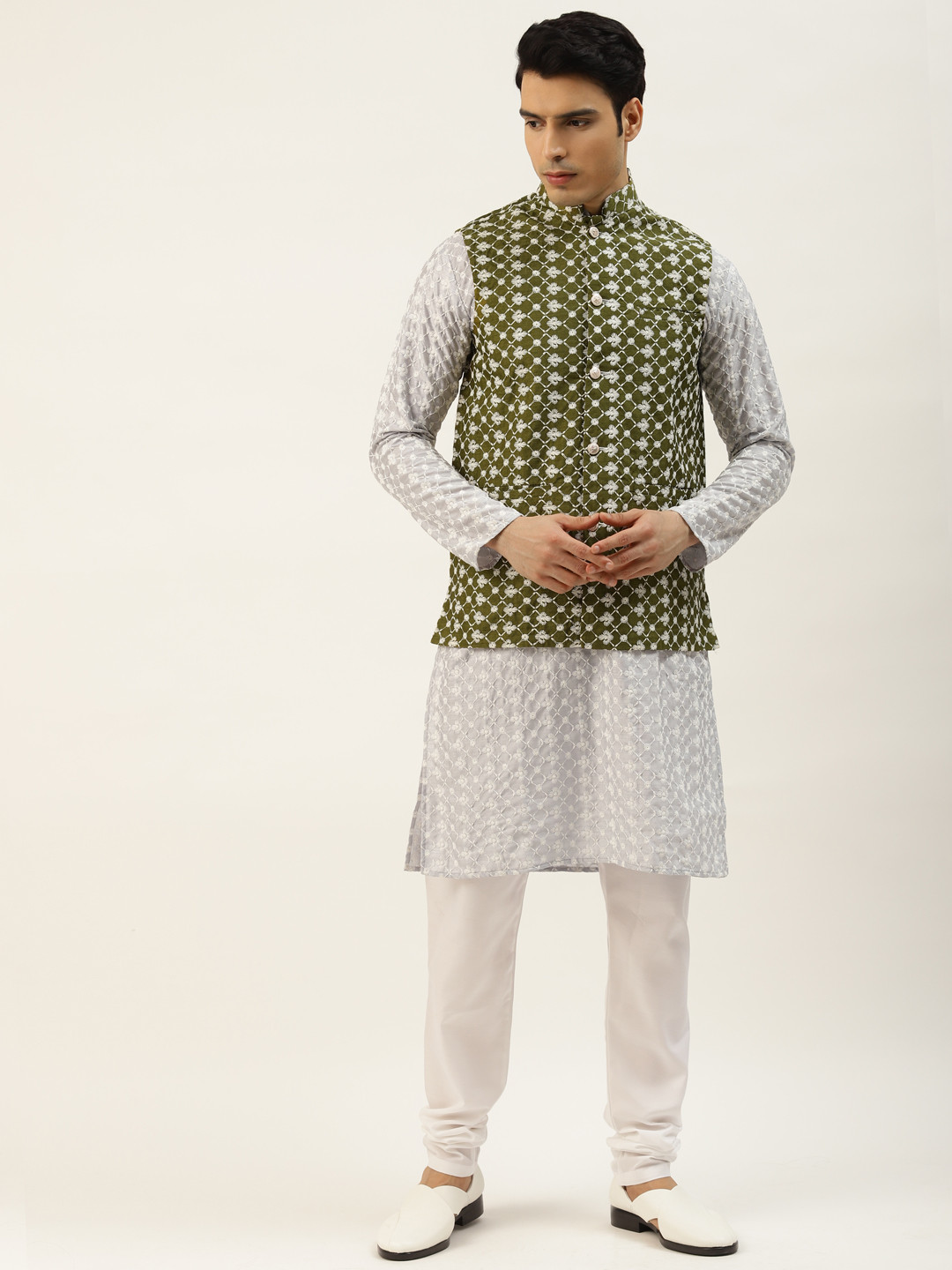 SOJANYA Men Grey Chikankari Embroidered Kurta with Churidar & Nehru Jacket