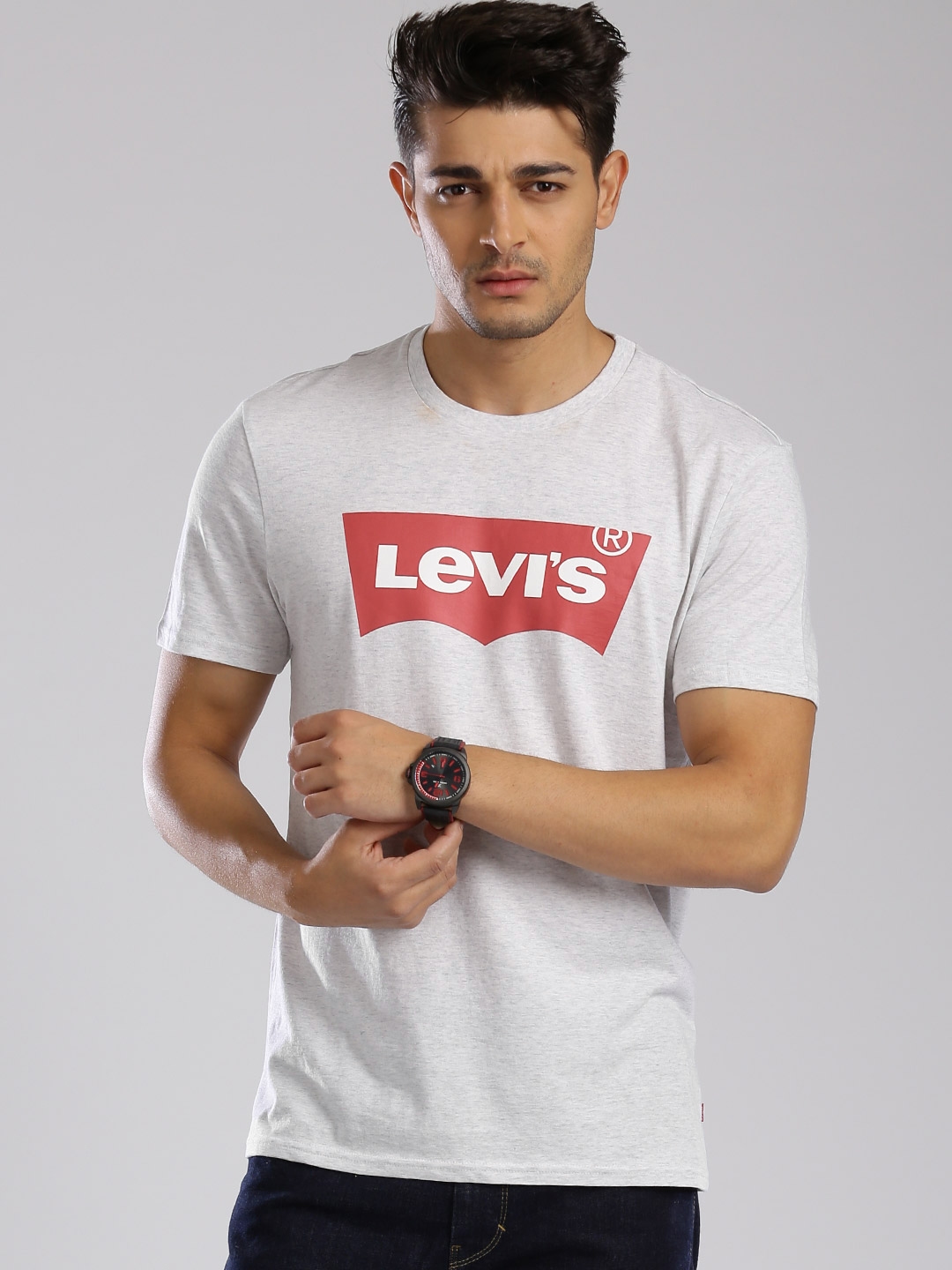 levi's white t shirt with red logo