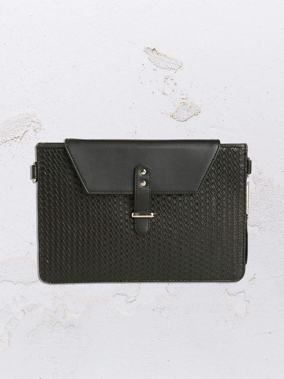 RASHKI Black Textured Sustainable Sling Bag