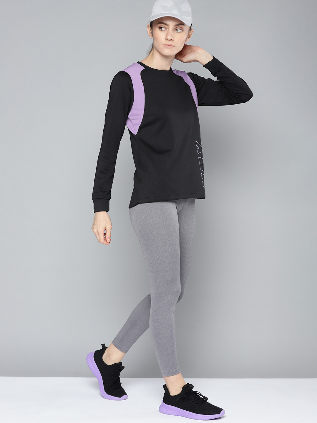 HRX By Hrithik Roshan Lifestyle Women Jet Black Rapid-Dry Colourblock Sweatshirt