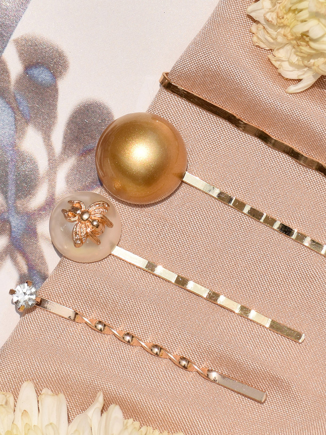 JOKER & WITCH Women Gold-Toned & White Set of 4 Bobby Pins