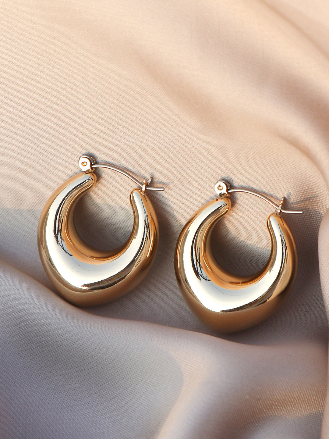 JOKER & WITCH Gold-Toned Contemporary Hoop Earrings