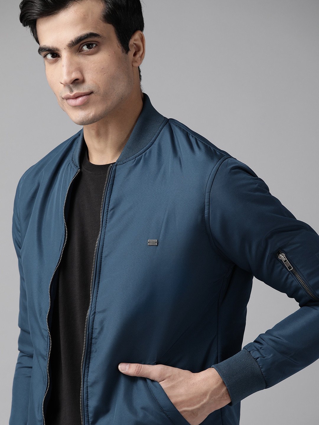 Roadster Men Blue Solid Padded Jacket