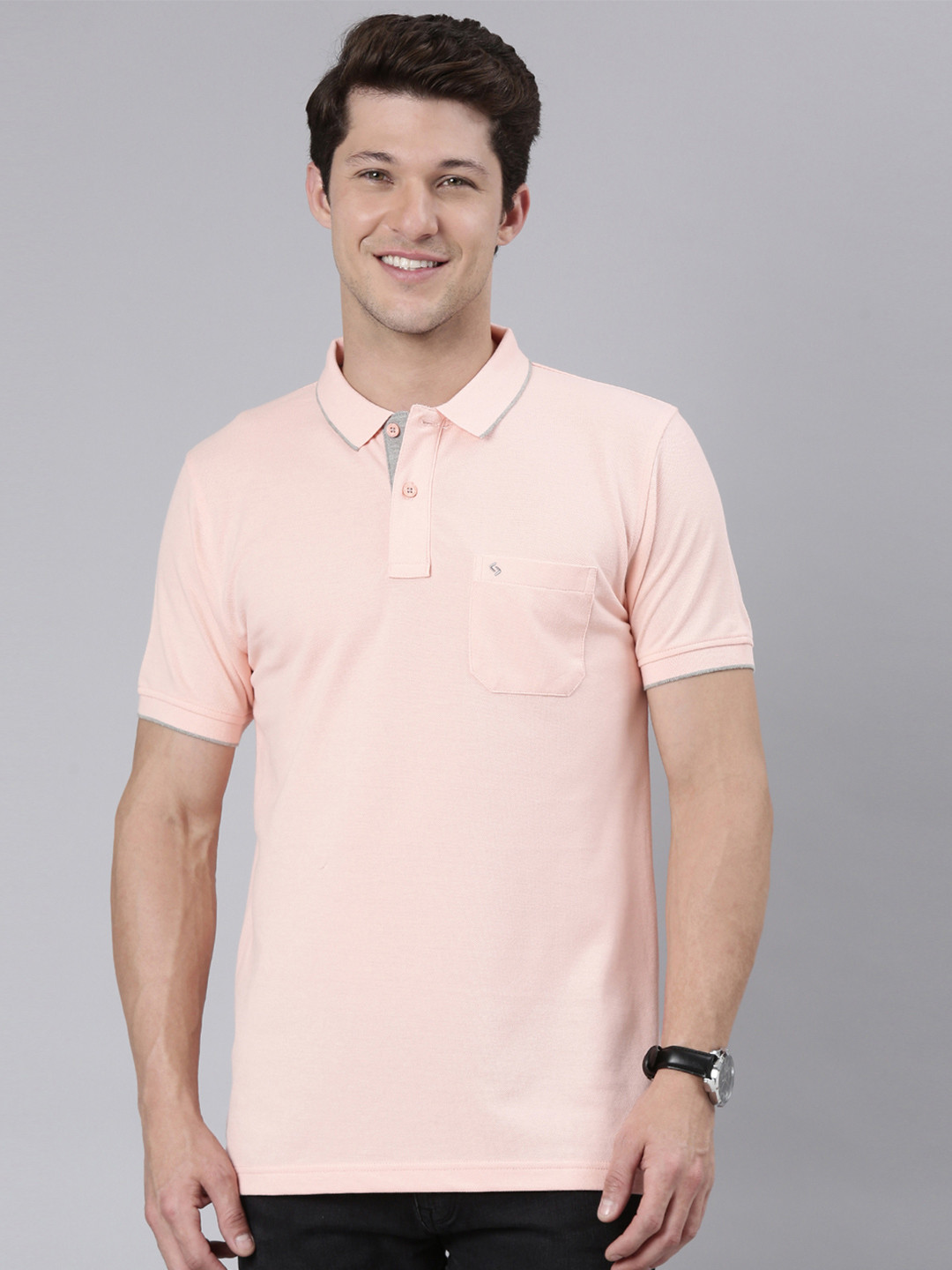 Classic Polo Men Pink Solid Polo Collar T-shirt