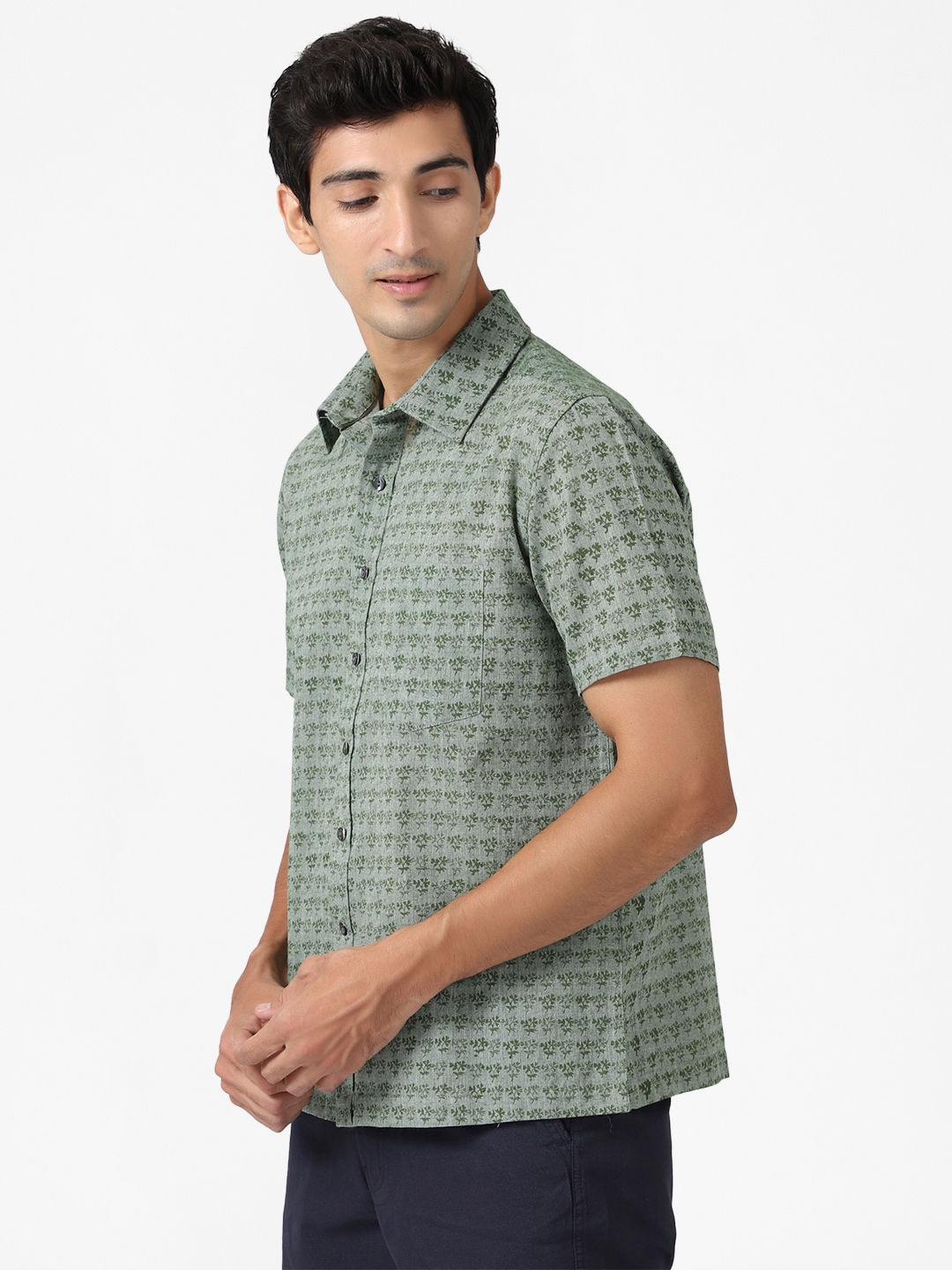 Fabindia Men Green Pure Cotton Floral Print Casual Shirt