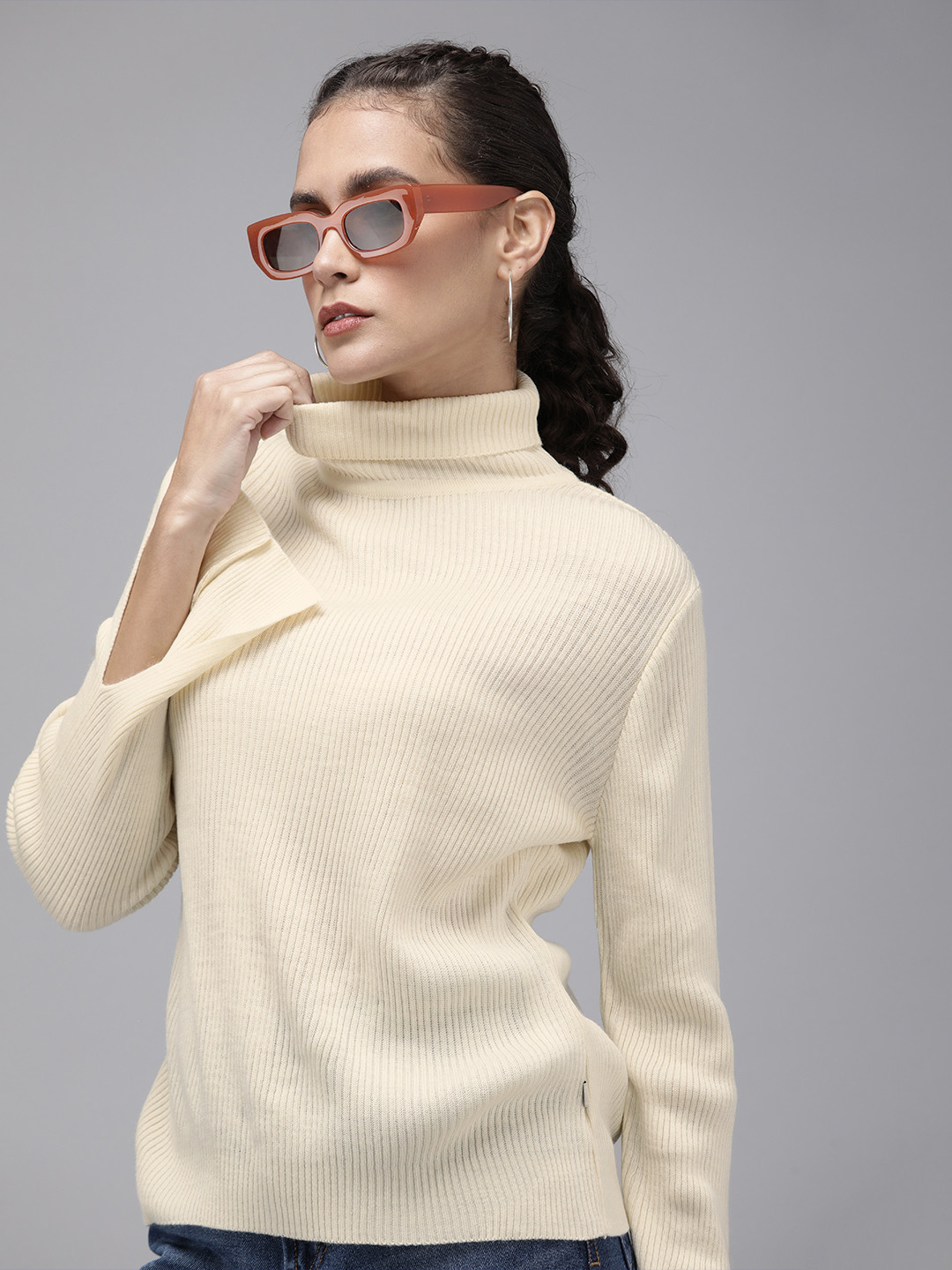 The Roadster Lifestyle Co. Acrylic Turtle Neck Long Slit Sleeves Ribbed Pullover Sweaters