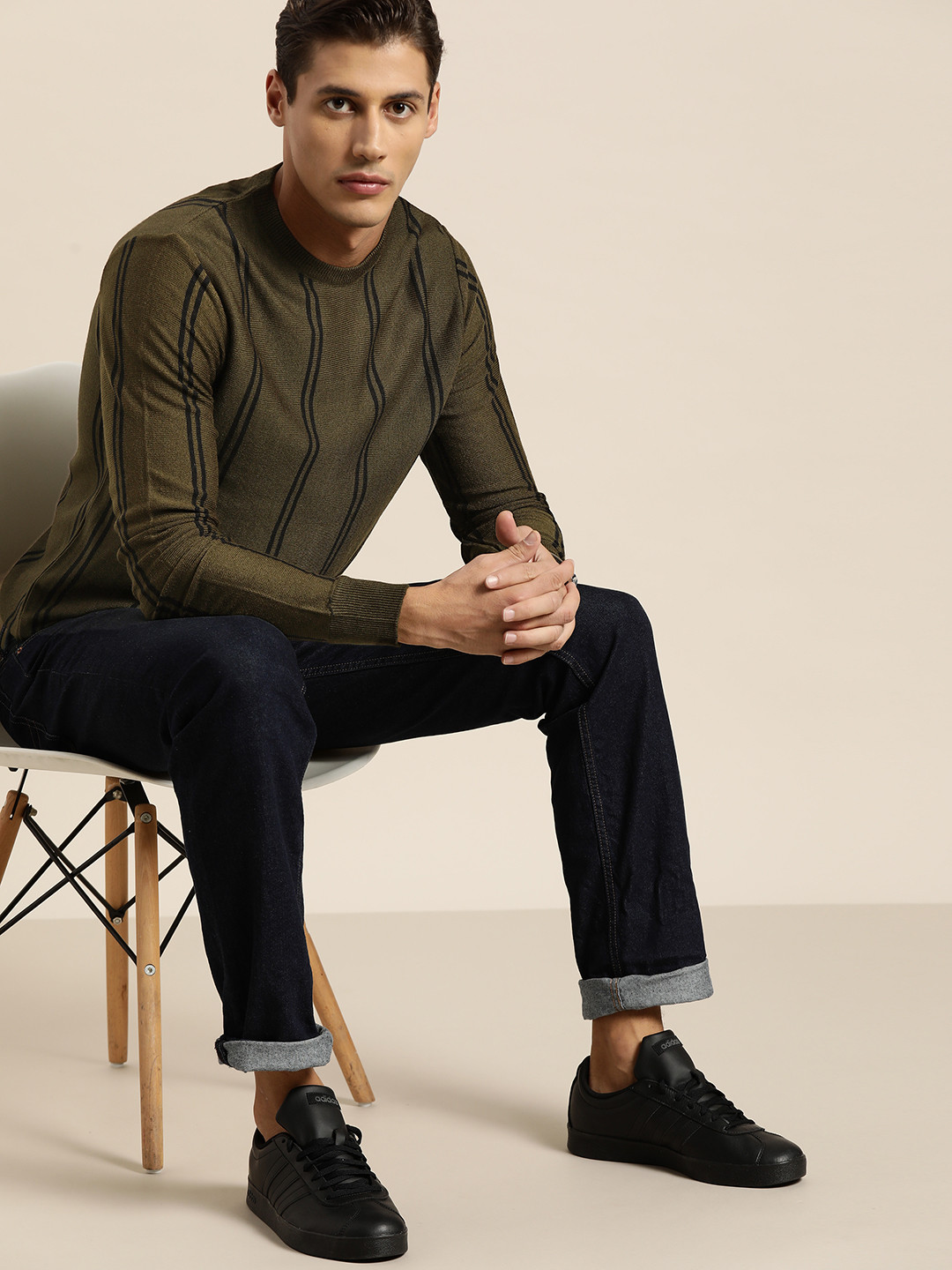 INVICTUS Men Olive Green & Black Striped Pullover