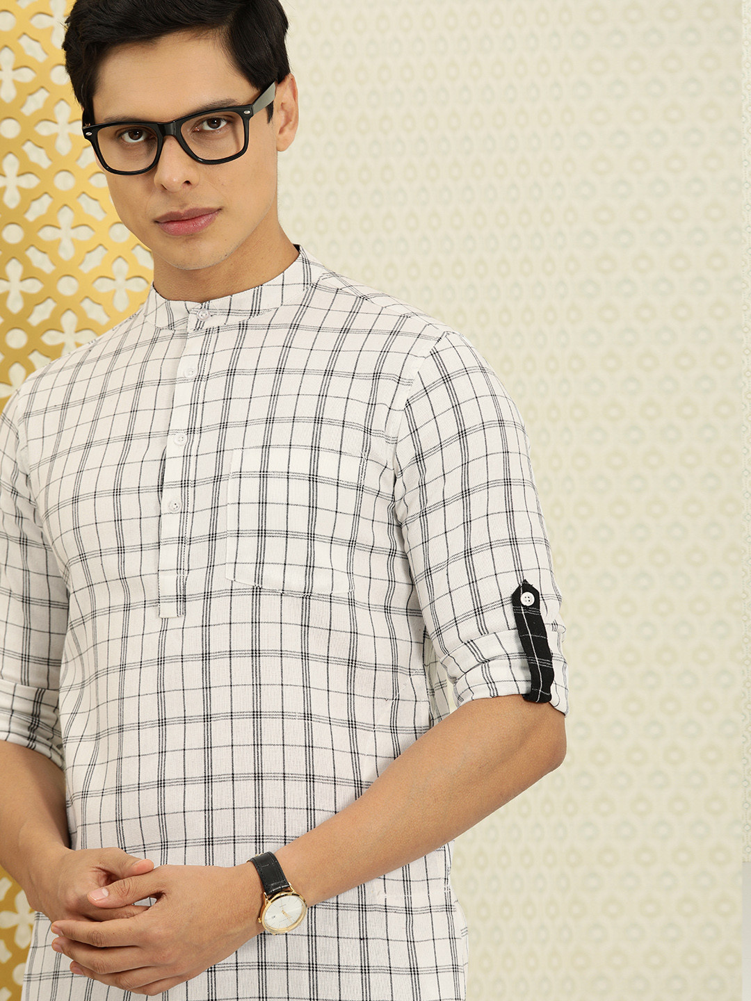 House of Pataudi Men White & Black Checked Rozana Kurta