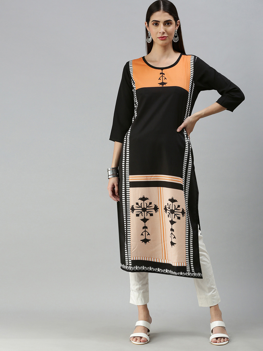 Blissta Women Black Ethnic Motifs Printed Crepe Kurta
