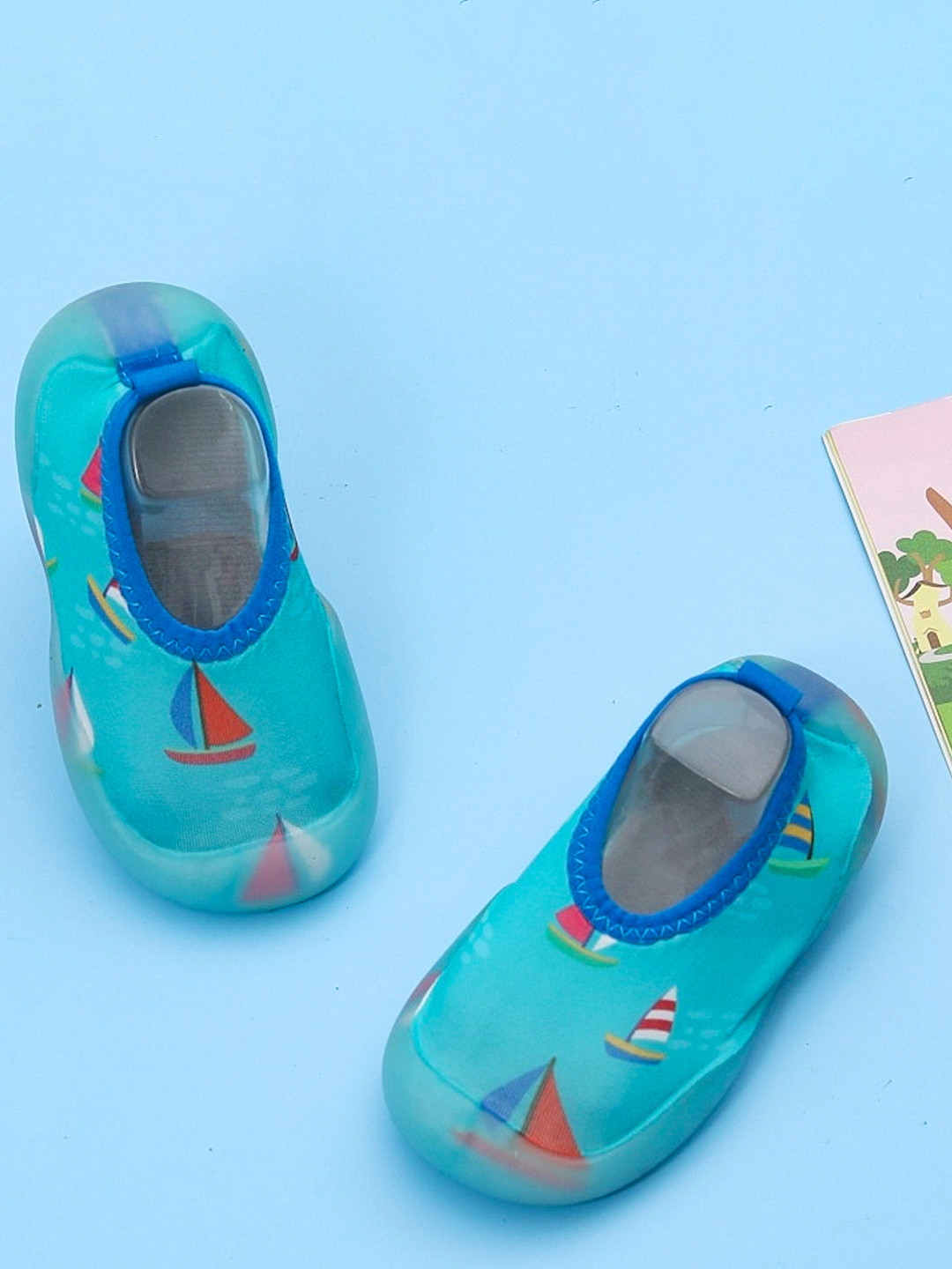 Yellow Bee Infant Kids Blue & Pink Boat Printed Cotton Booties