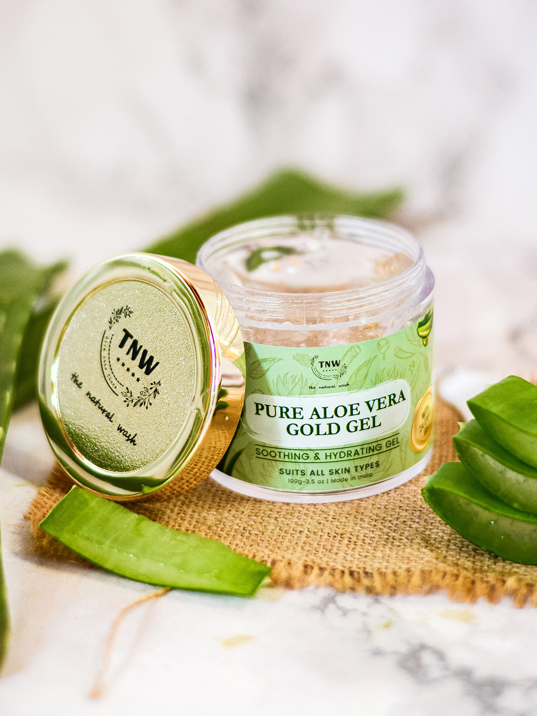 TNW The Natural Wash Pure Aloe vera Gold Gel 100 Gm