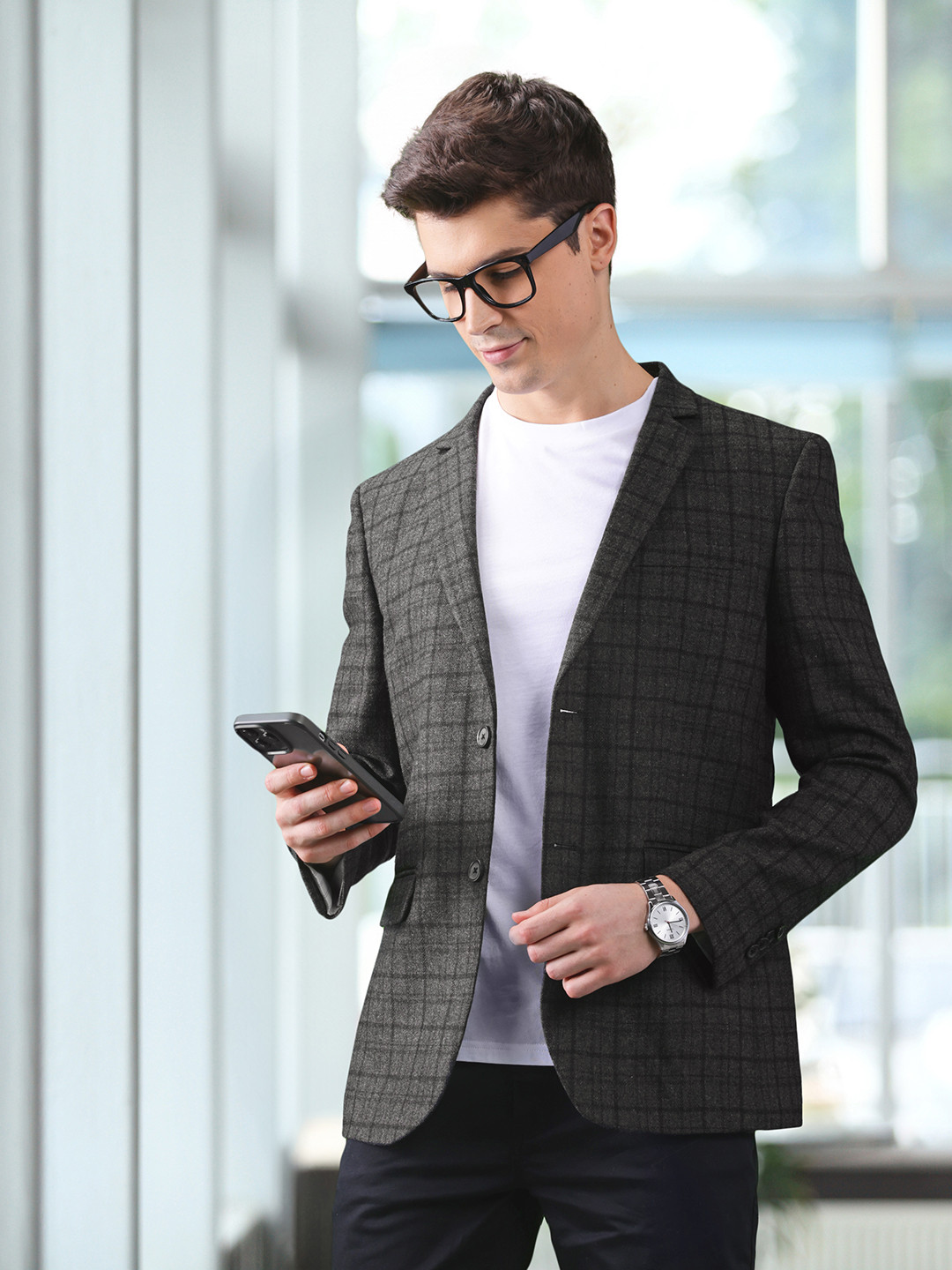 INVICTUS Men Black Checked Slim Fit Single Breasted Blazer