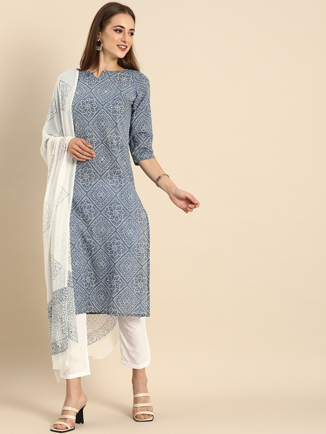 Rajnandini Women Grey Bandhani Printed Beads and Stones Pure Cotton Kurta with Trousers & With Dupatta