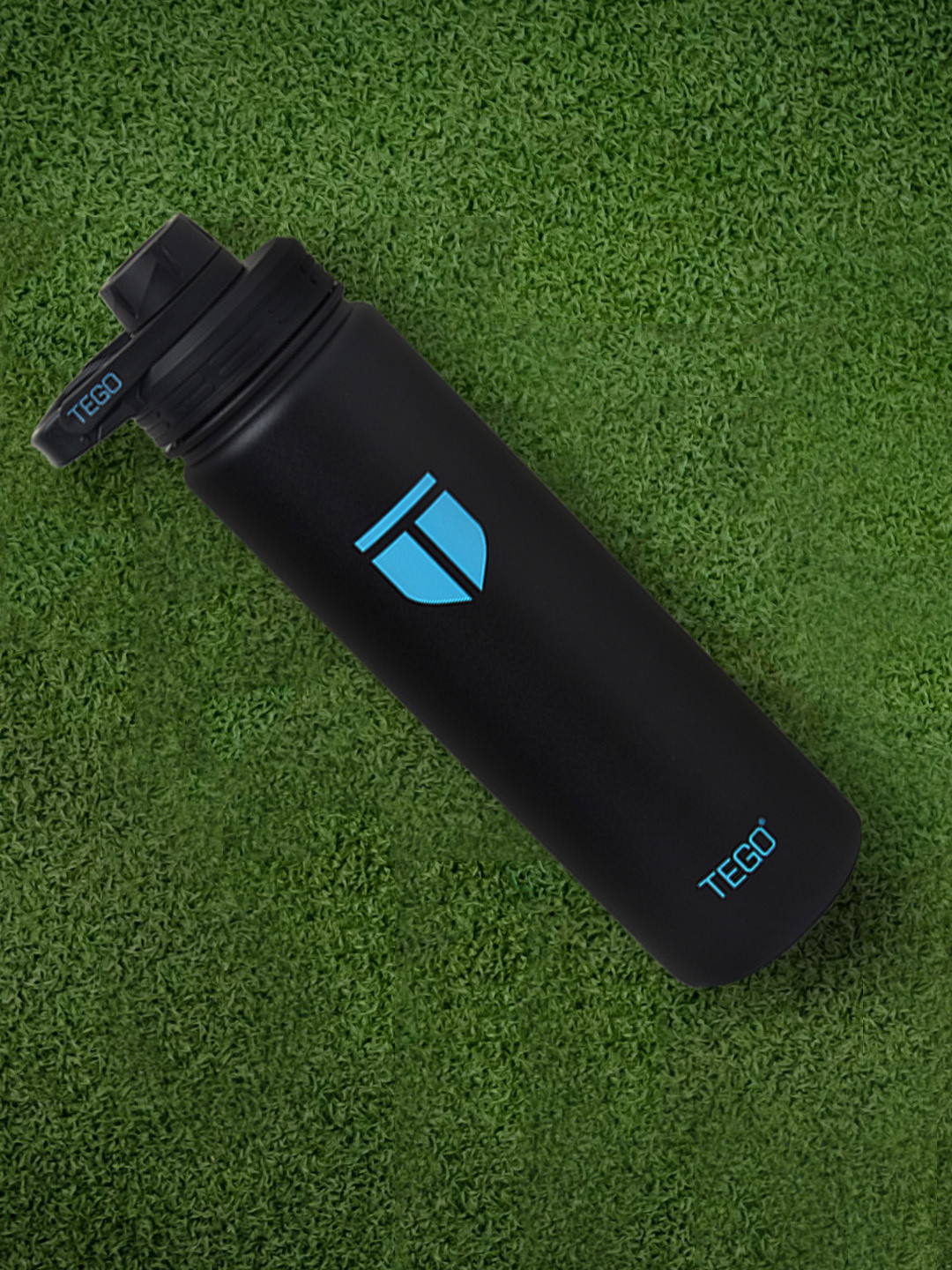 TEGO Unisex Black Solid Rapid Vaccum Sealed Stainless Steel Water Bottle