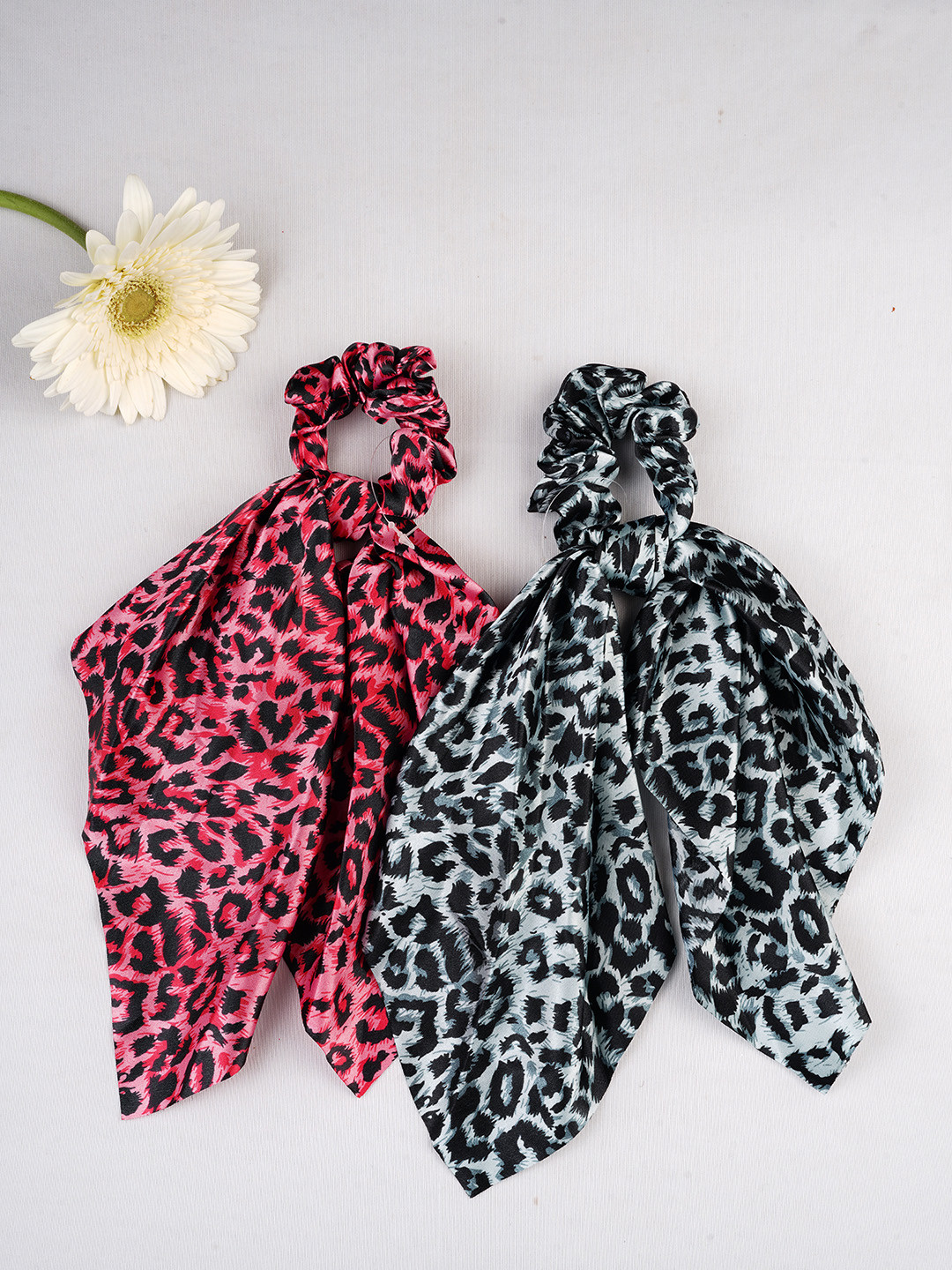 LAIDA Women Red & Grey Set of 2 Animal Print Ponytail Holders with Knot Detail