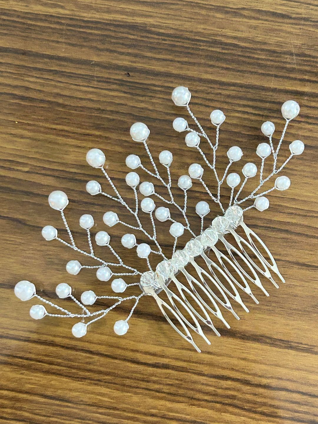 LAIDA Women Silver-Toned & White Embellished Statement Comb Pin