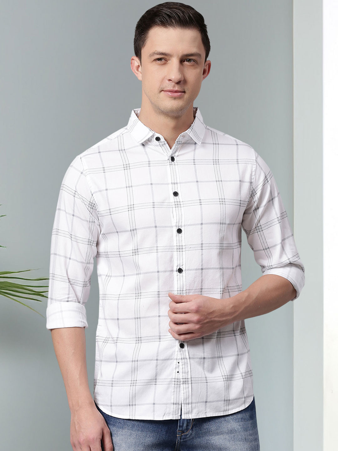 Dennis Lingo Men White Cotton Slim Fit Checked Casual Shirt