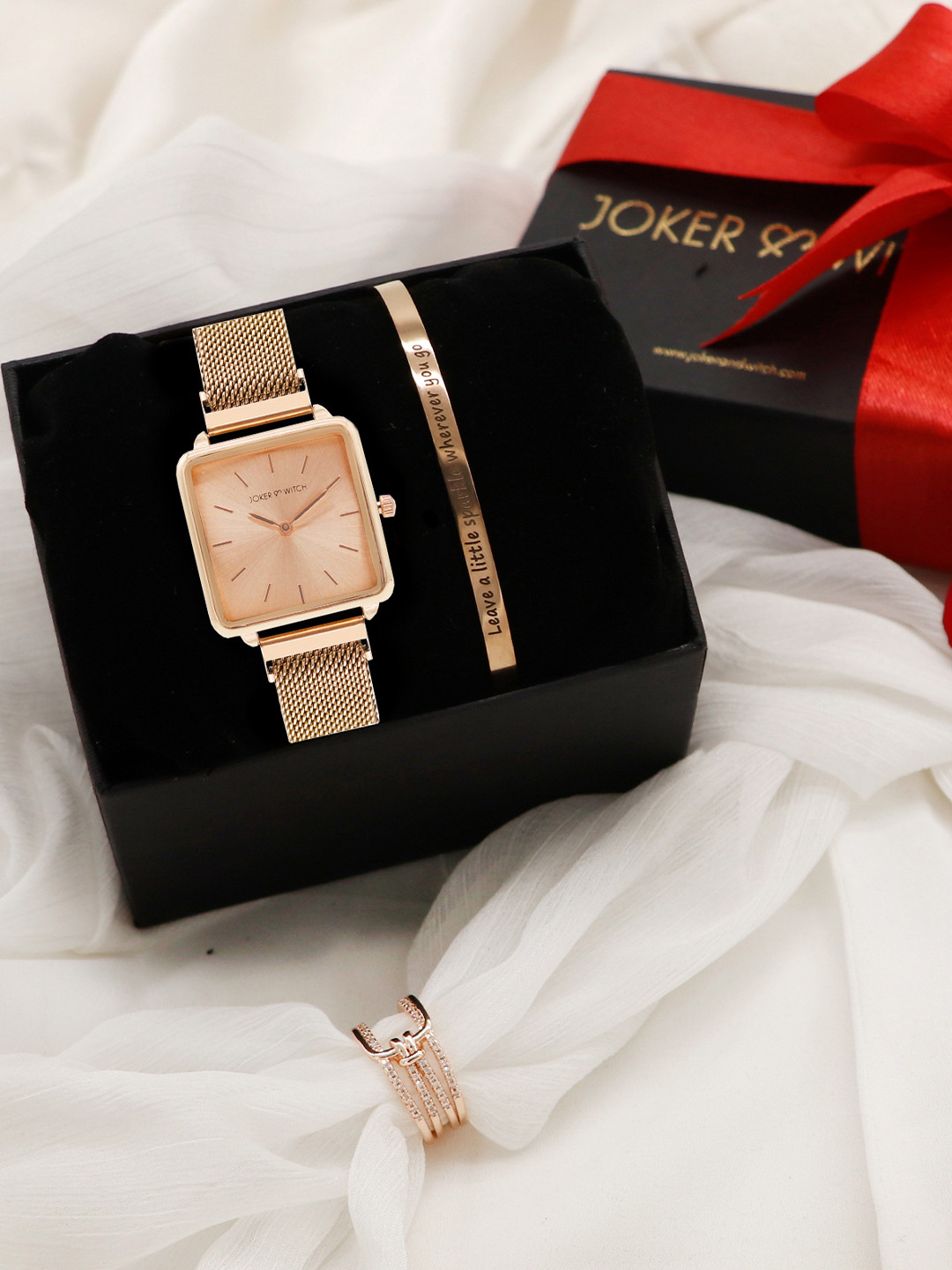 JOKER & WITCH Women Rose Gold-Toned Fond Of You Rosegold Love Triangle Gift Set JWLT41