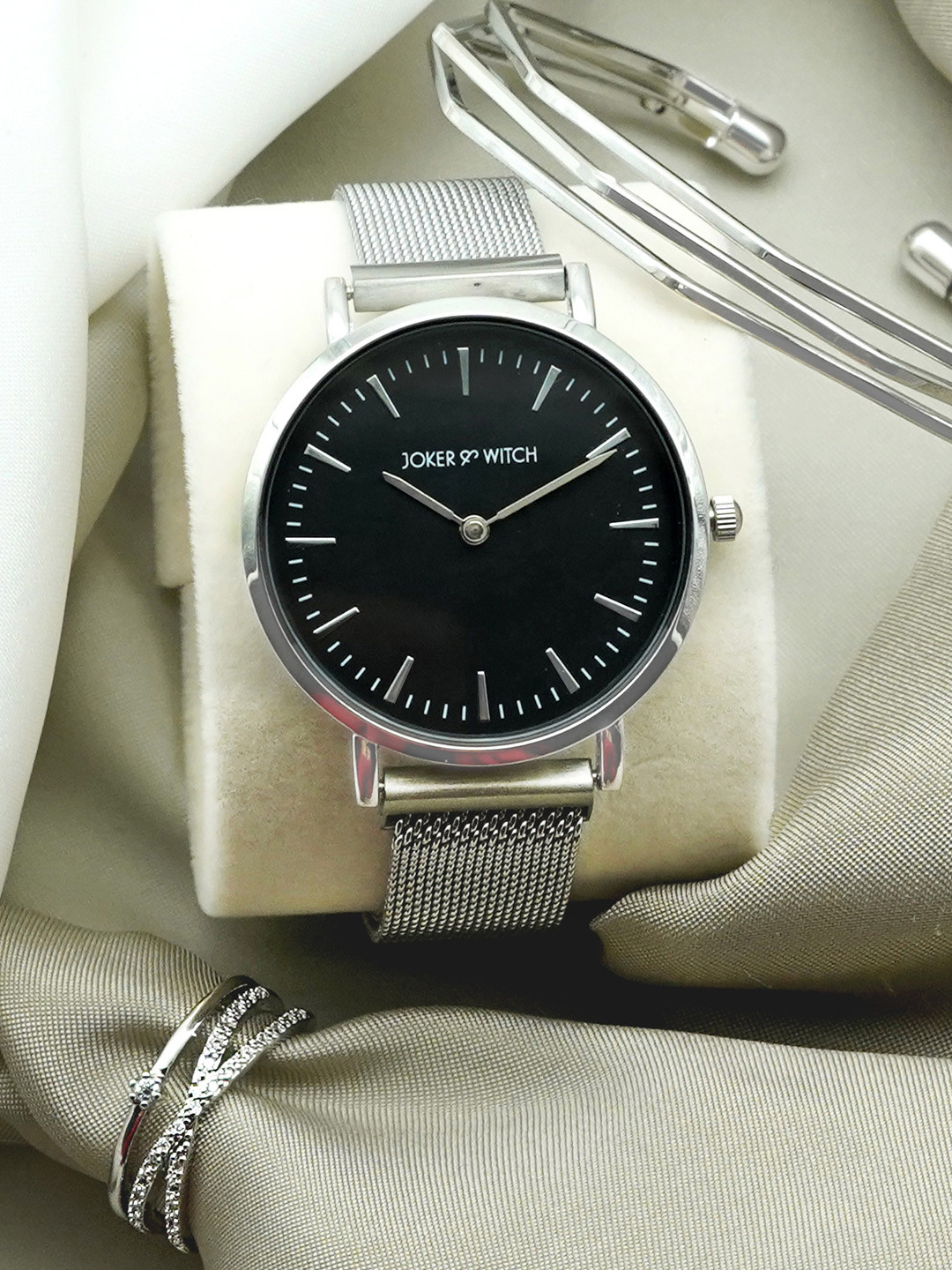 JOKER & WITCH Women Silver-Toned & Black Star Light Lover Triangle Watch Gift Set JWLT181