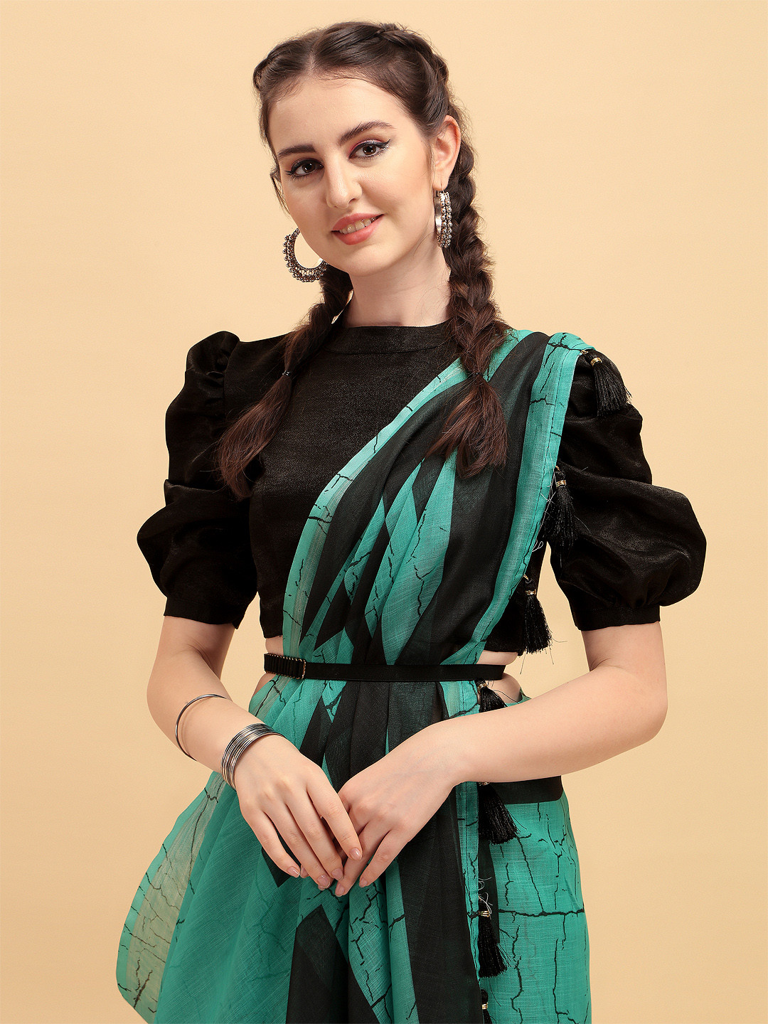 Sangria Green & Black Colourblocked Zari Pure Linen Saree