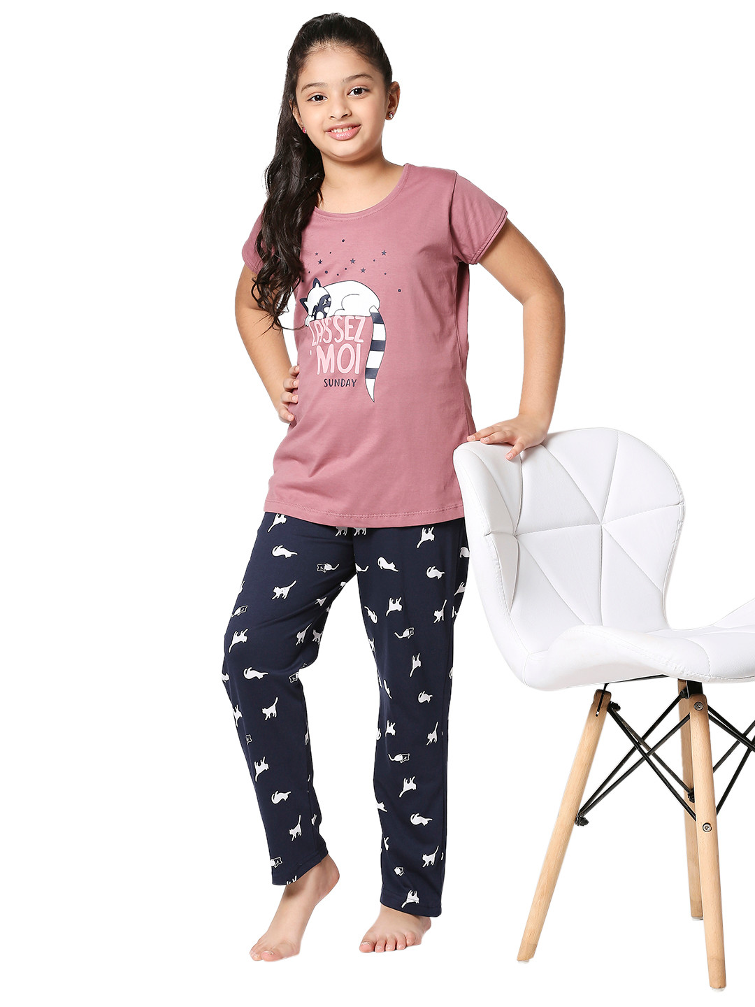 Zeyo Girls Brown & Navy Blue Printed Night suit