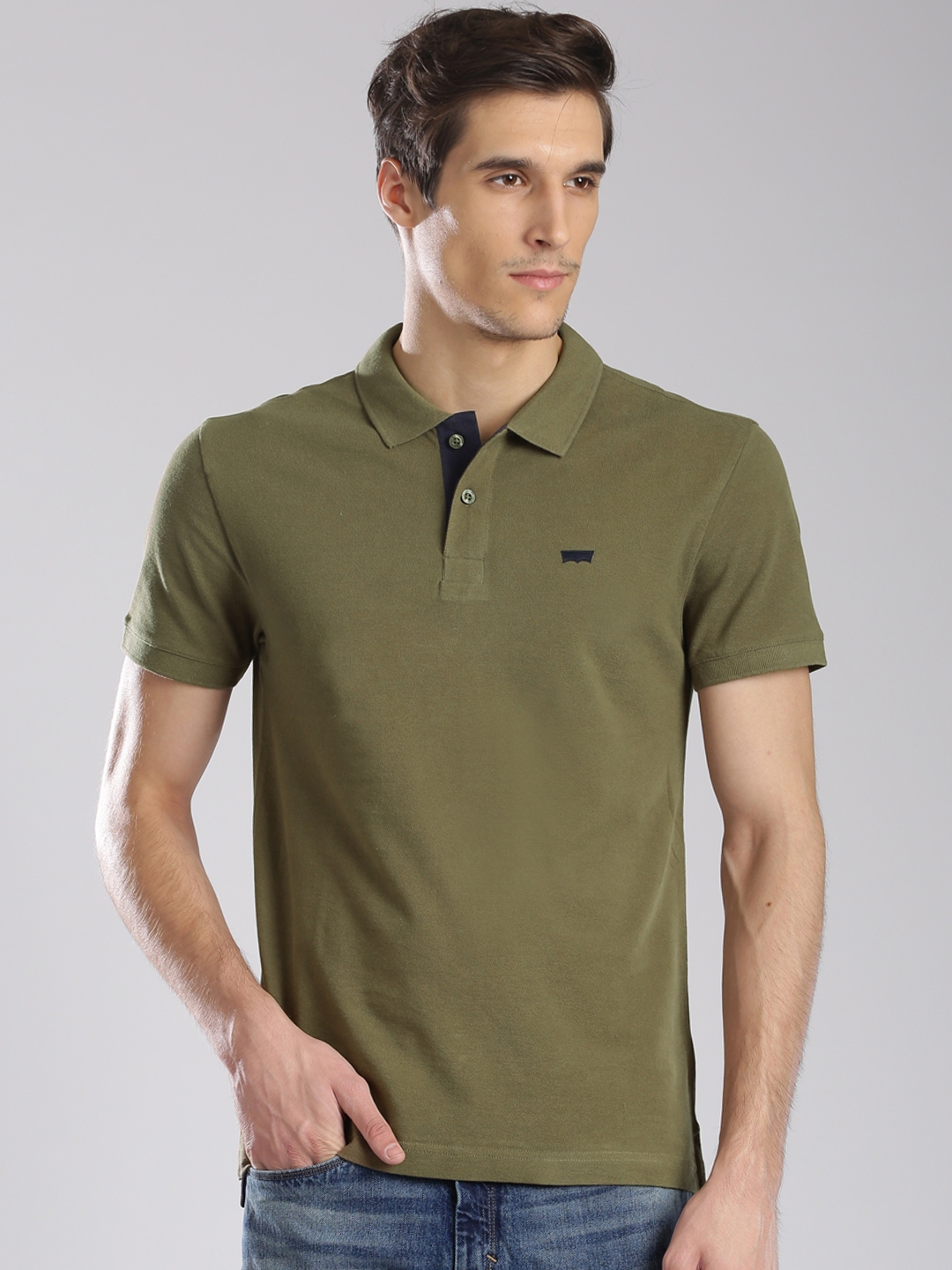 levi's olive green t shirt