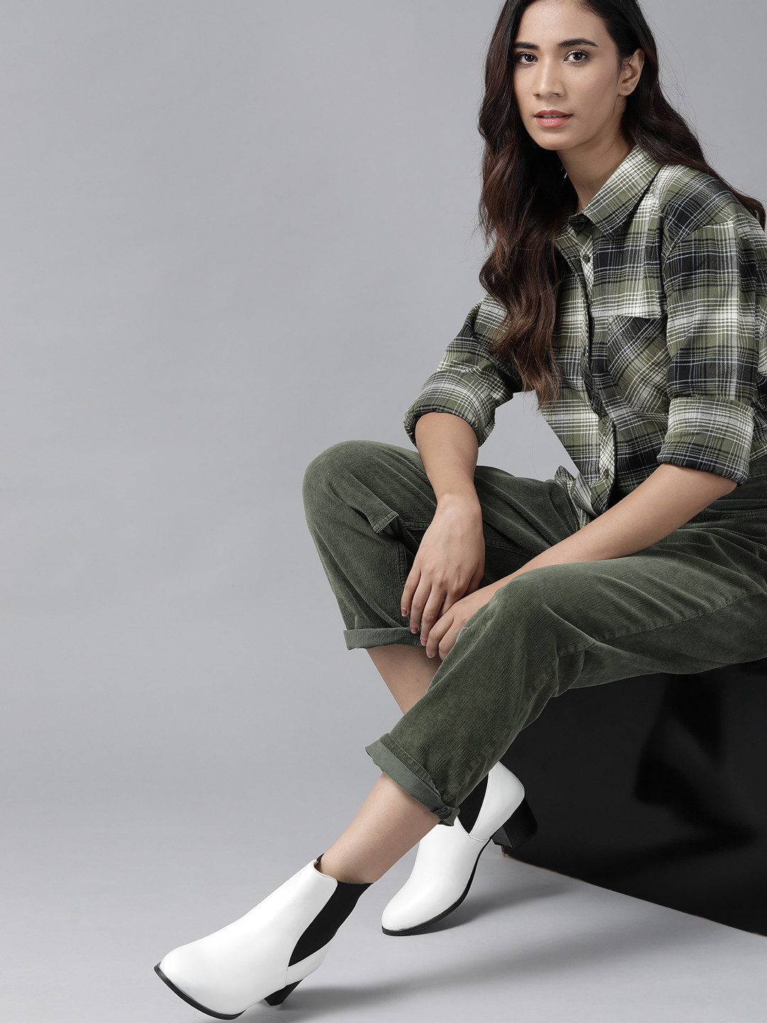 Roadster Women Olive Green & Off-White  Cotton Tartan Checks Checked Casual Shirt