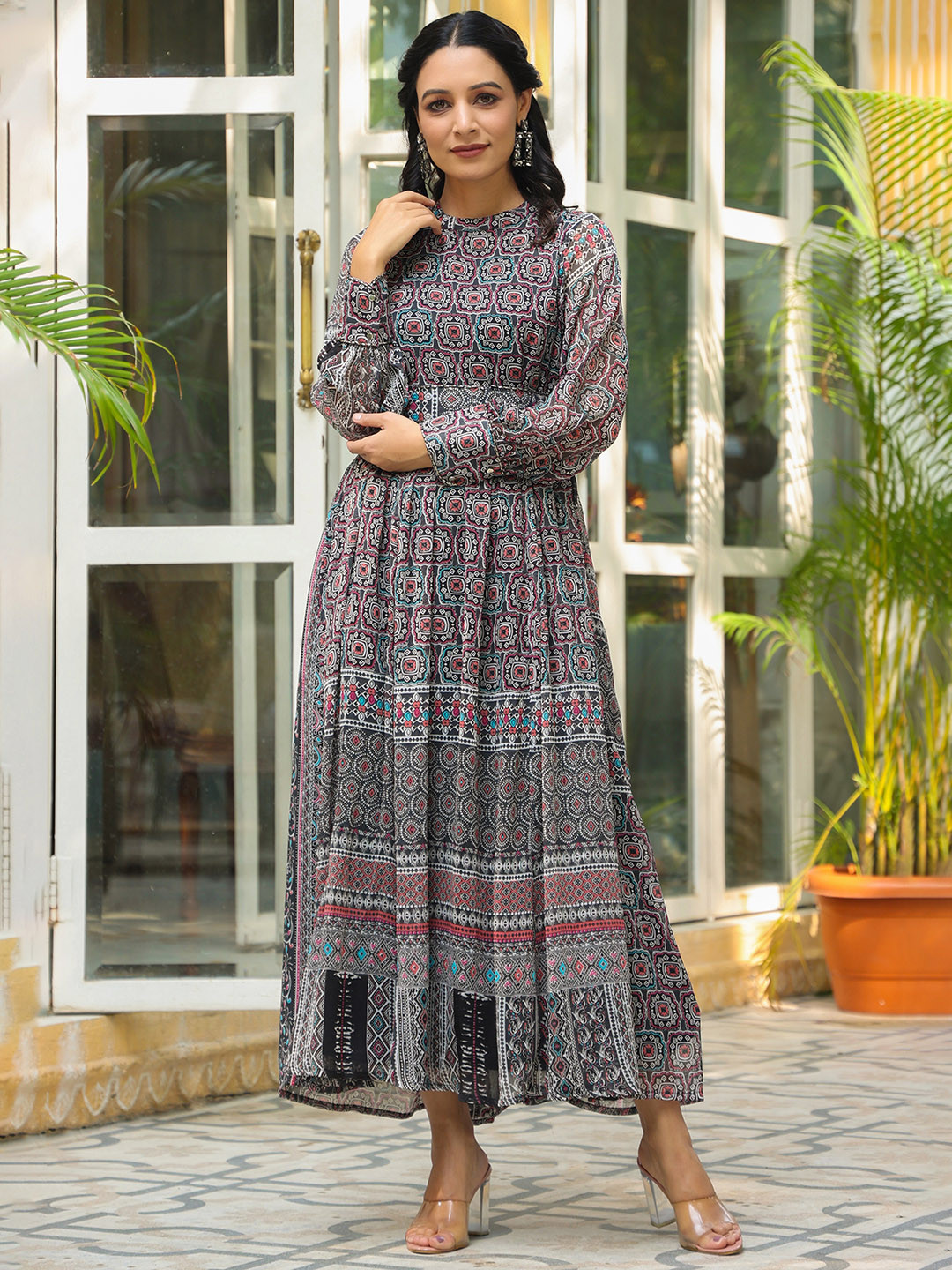 Juniper Black & Red Chiffon Printed Flared Maxi Dress With Belt