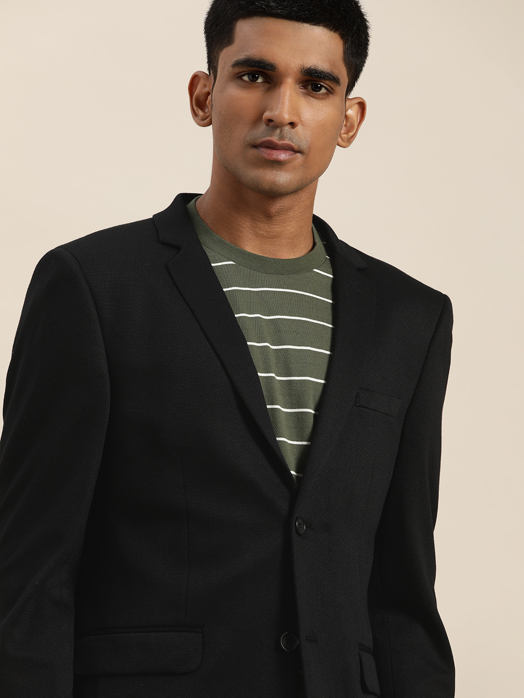 INVICTUS Men Black Slim Fit Solid Single-Breasted Casual Blazer