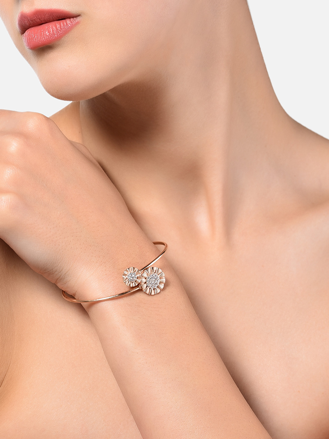 AMI Women Rose Gold & Silver-Toned Brass Cubic Zirconia Rose Gold-Plated Kada Bracelet