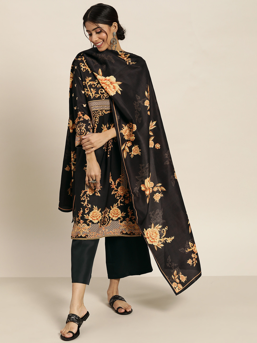 Sangria Women Black Printed Kurta Set With Velvet Dupatta