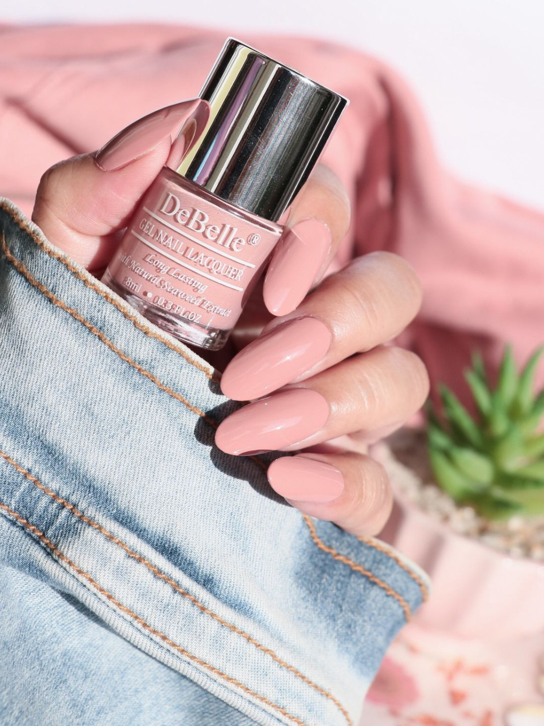 DeBelle Gel Nail Lacquer - Rose Aurelia 8 ml