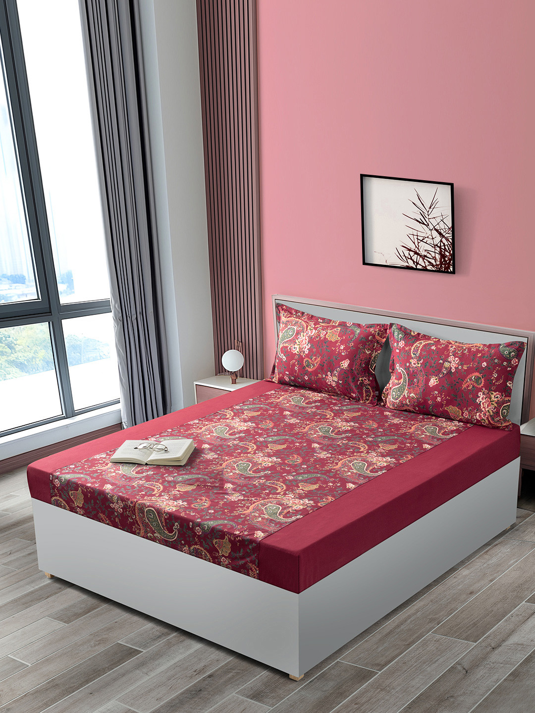 SWAYAM Burgundy Paisley Pure Cotton 200 TC Fitted King Fine Bedsheet with 2 Pillow Covers-75 x 72 inches