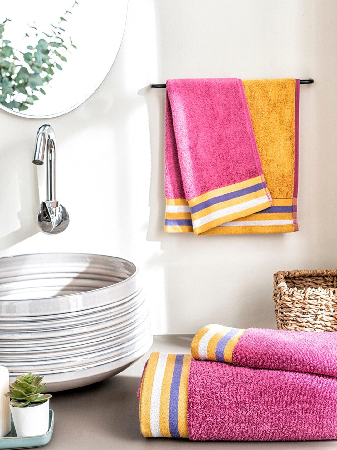 DDecor Set Of 2 Solid 500 GSM Live Beautiful Cotton Hand Towels