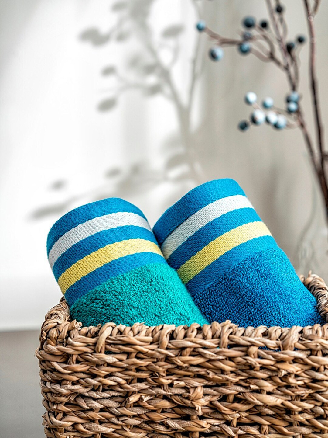 DDecor Unisex Set Of 2 Blue Cotton 500 GSM Hand Towel