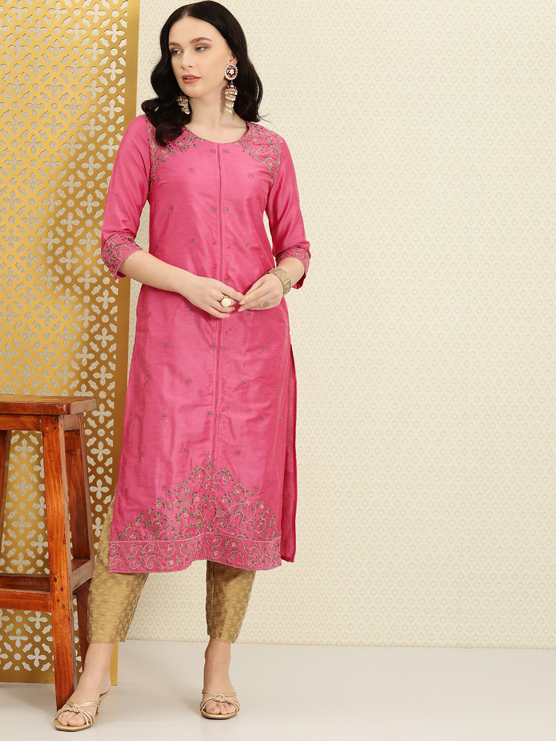 House of Pataudi Women Pink Floral Embroidered Jashn Kurta