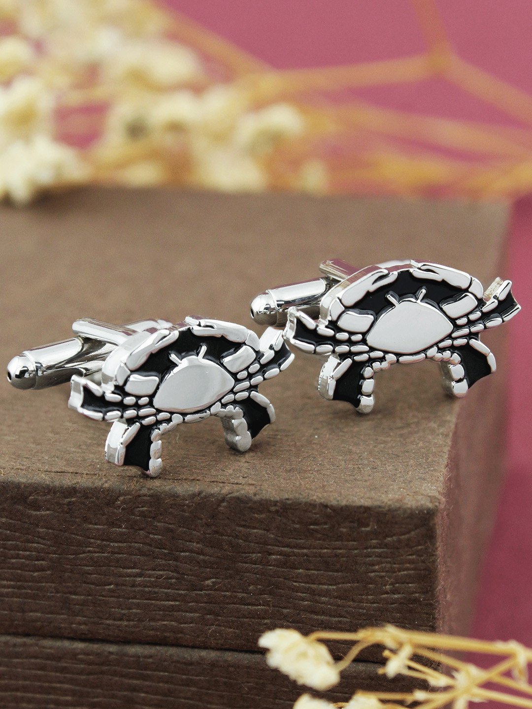 PELUCHE Men Silver-Toned Zodiac Sign Cufflink