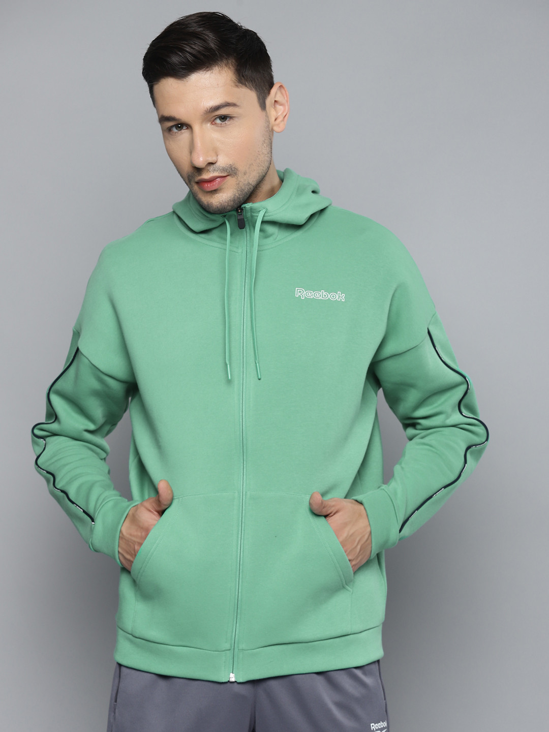 Reebok Men Green TE Piping FZ Solid Training Hoodie