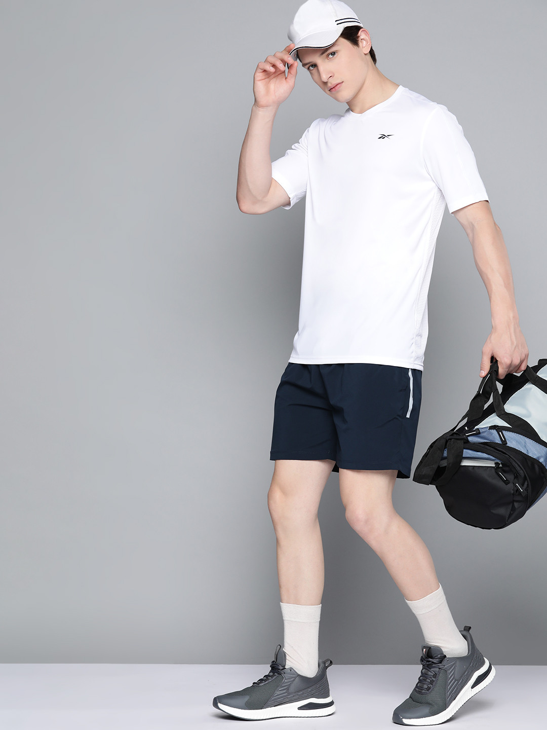 Reebok Men White Workout Comm Tech SPEEDWICK Training T-shirt