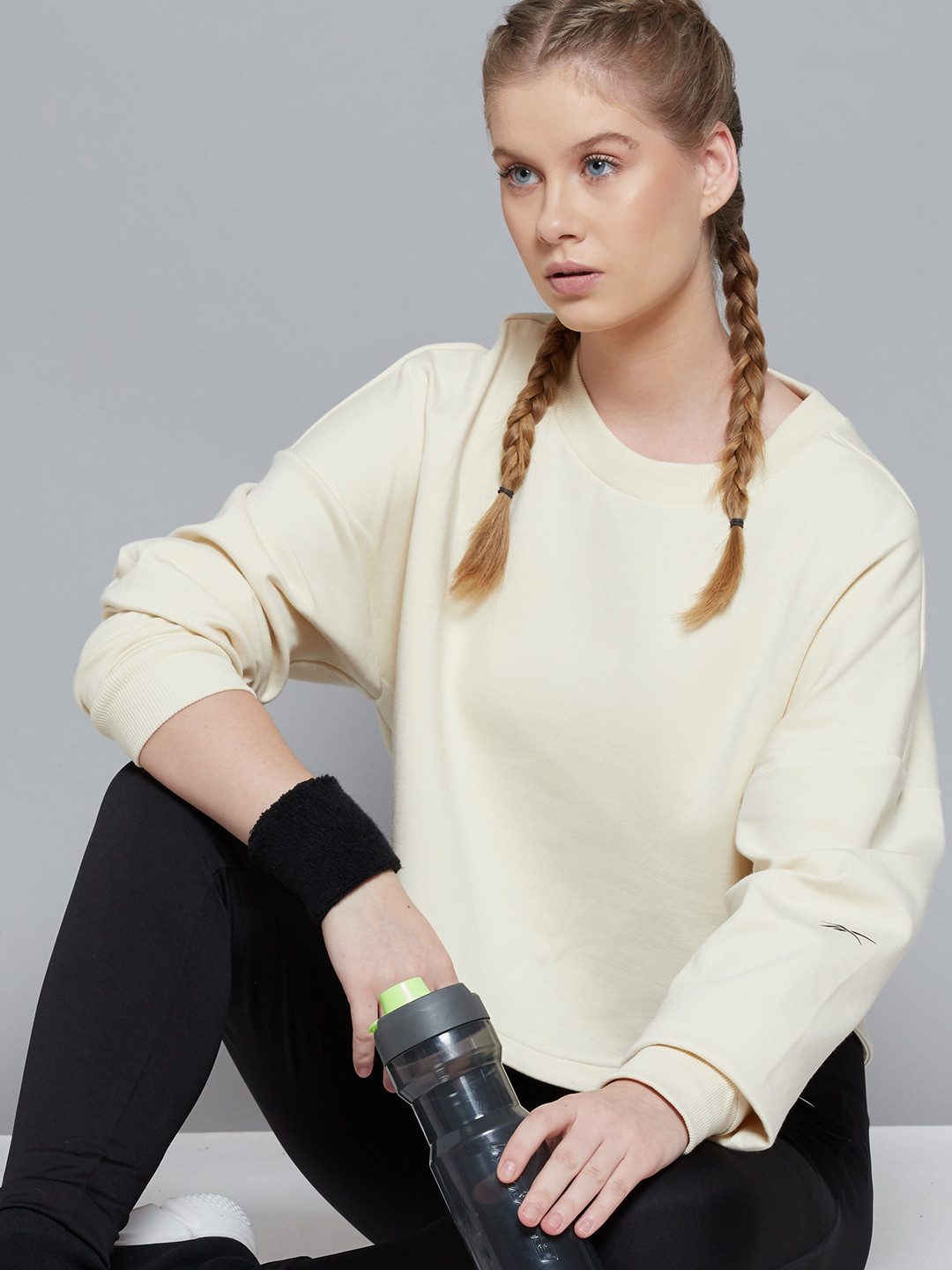 Reebok Women Cream-Coloured Vector DreamBlend Cotton Midlayer Training Crop Sweatshirt