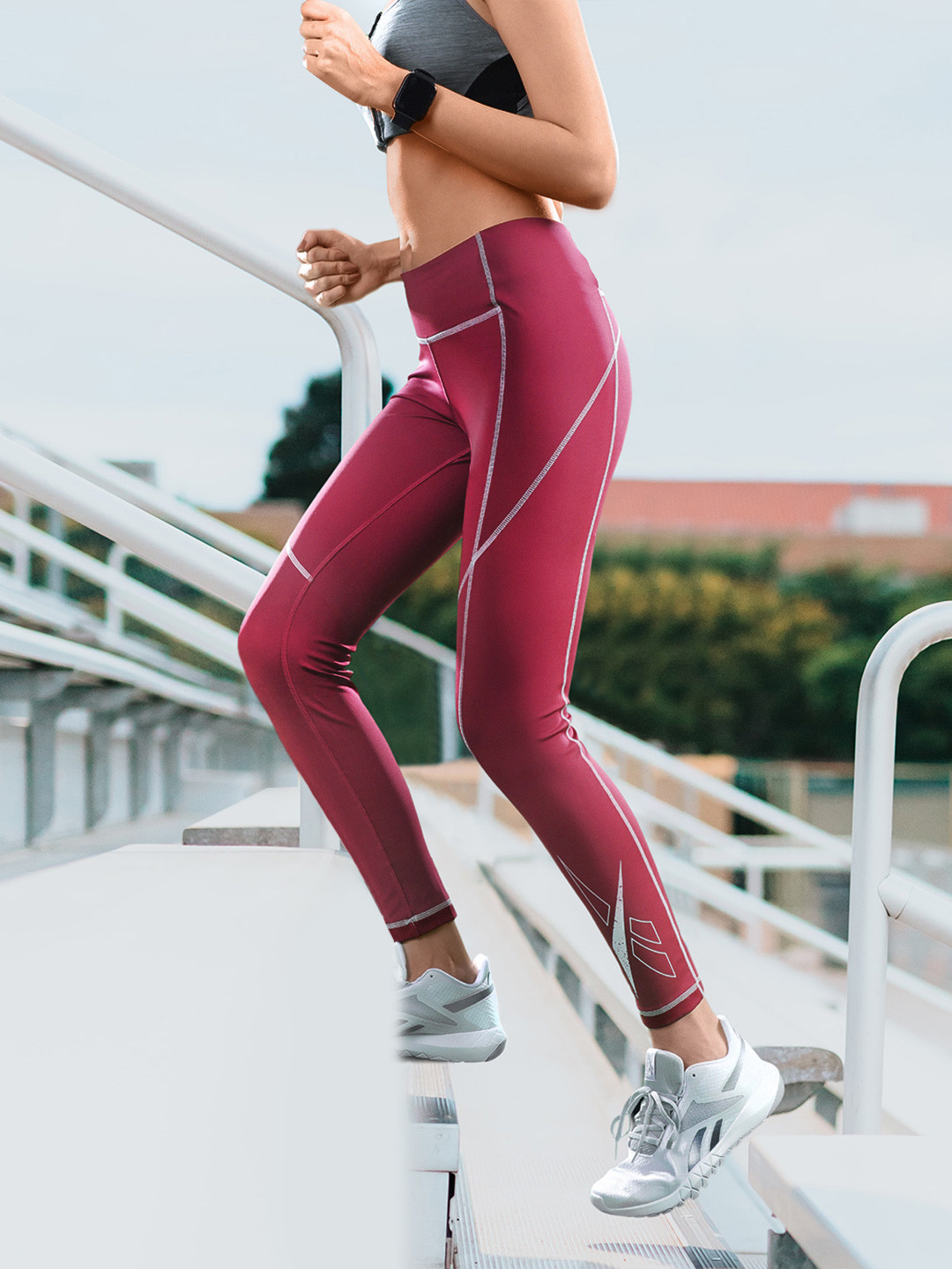 Reebok Women Magenta Solid Workout Big Logo High-Rise Tights