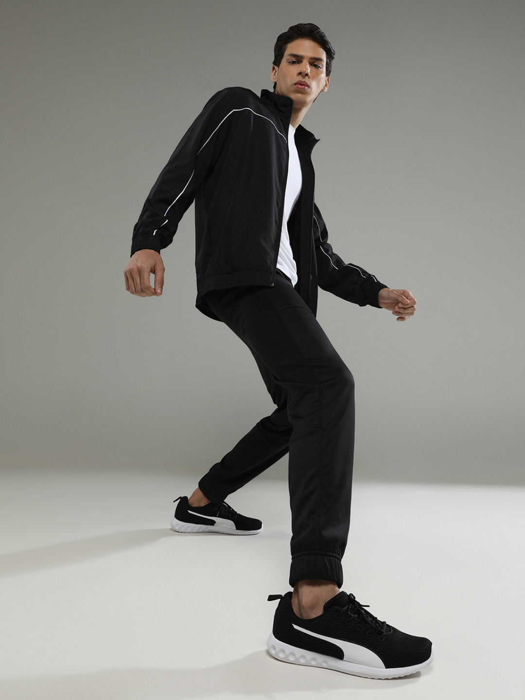 Puma Men Black White Dwane Running Shoes