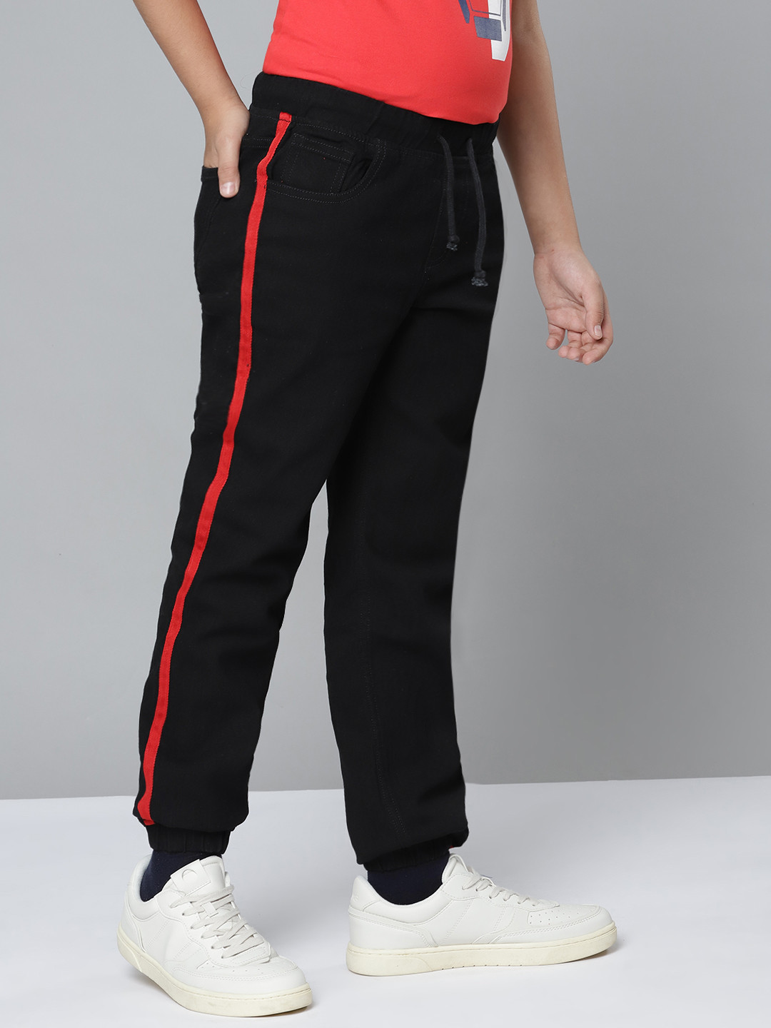 YK Boys Black Solid Denim Joggers