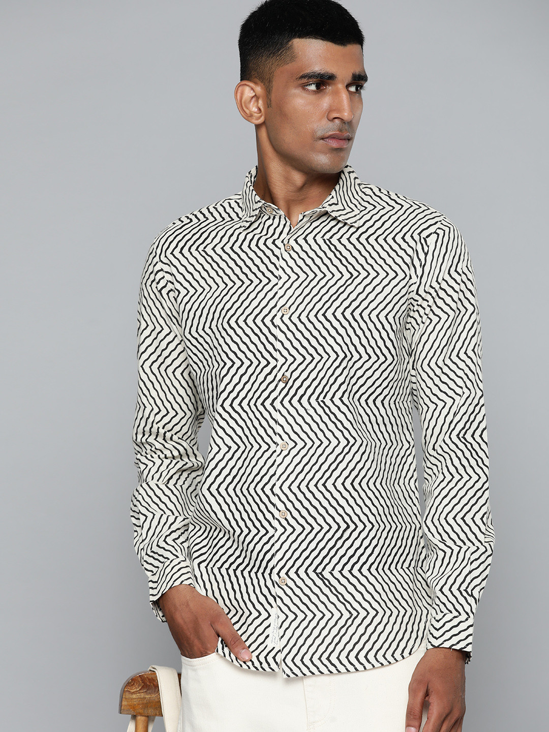ether Kora Collection Men Off White & Black Sustainable Cotton Block Print Casual Shirt
