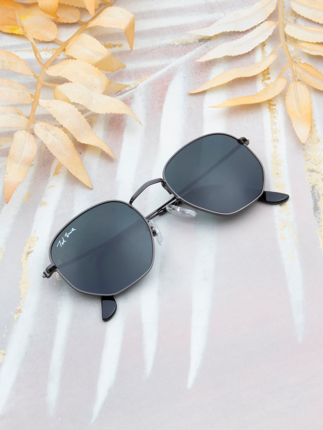 Ted Smith Unisex Grey Lens & Black Square Sunglasses with UV Protected Lens - HEXON_C14