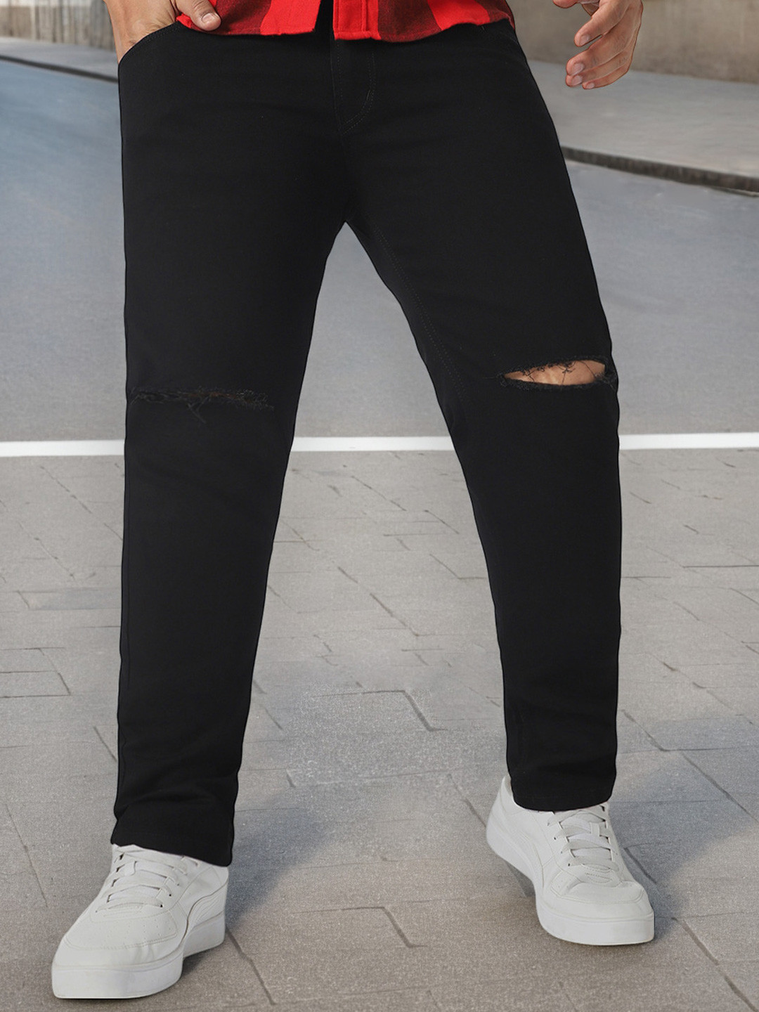 Urbano Plus Men Black Slash Knee Jeans