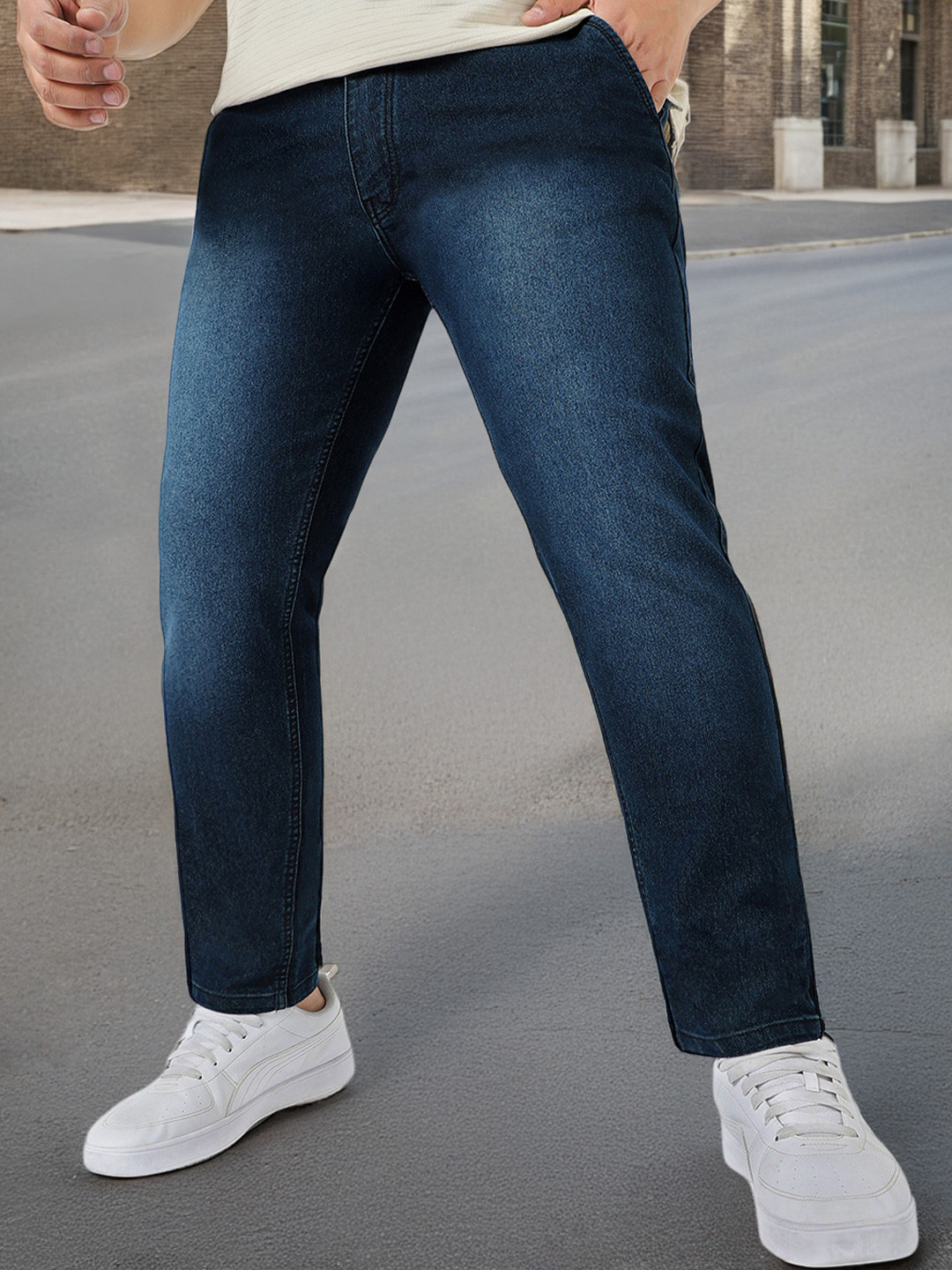 Urbano Plus Men Dark Blue Regular Fit Washed Light Fade Stretchable Jeans