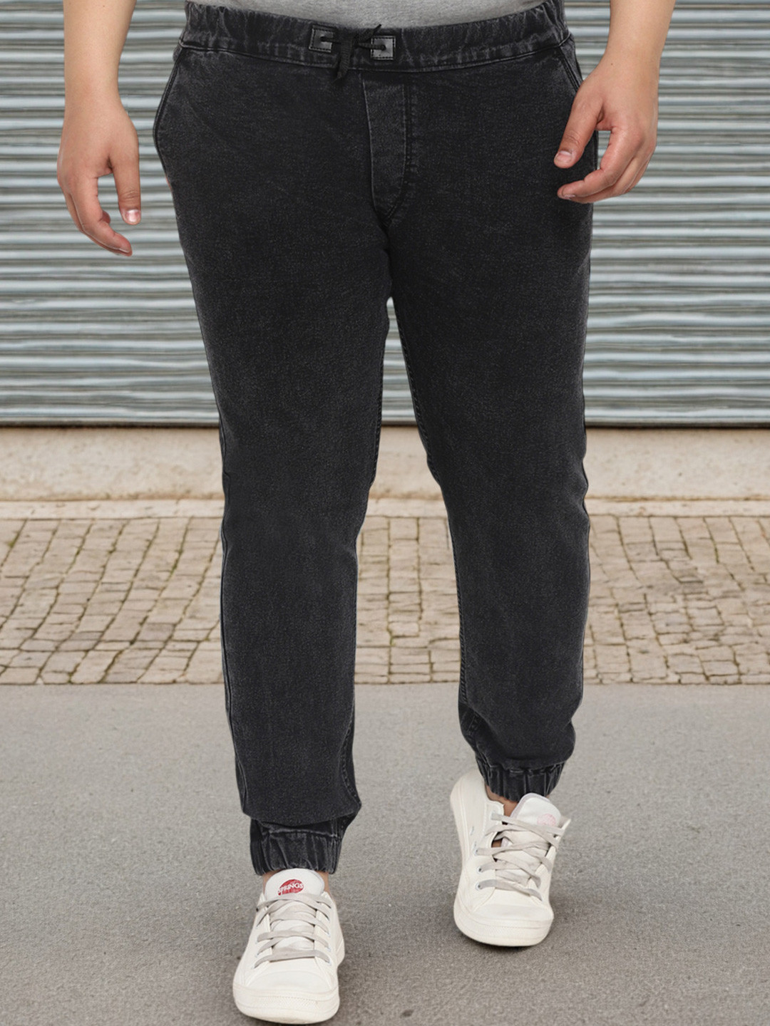 Urbano Plus Men Black Jogger Jeans