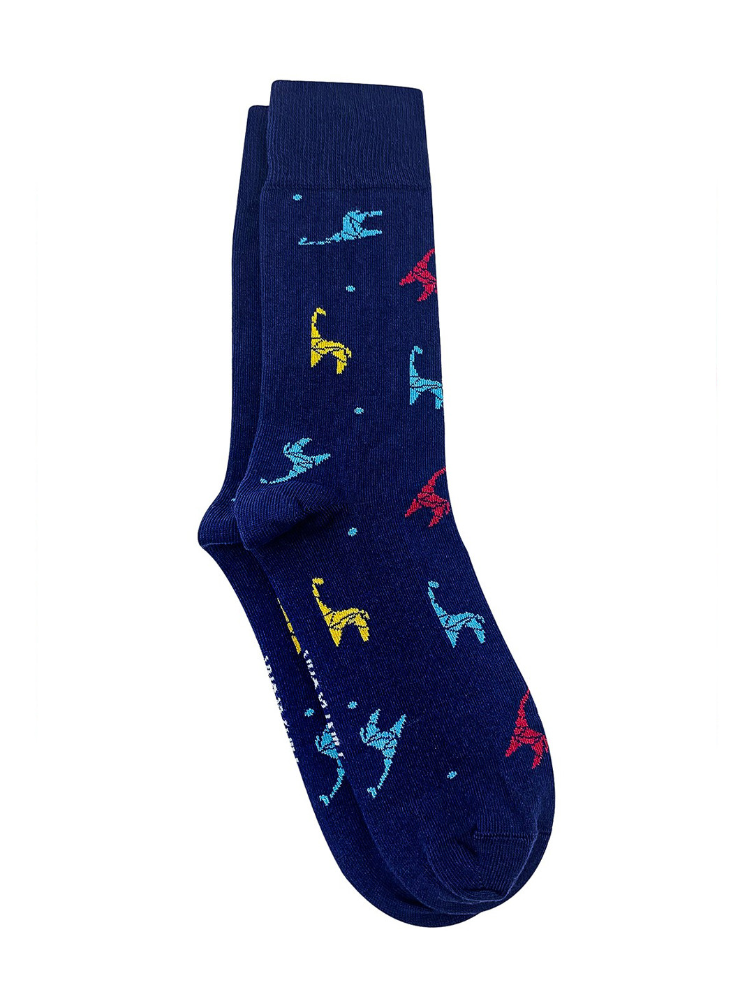 Mint & Oak Men Navy Blue & Pink Origami Giraffe Patterned Anti-Microbial Calf-Length Socks
