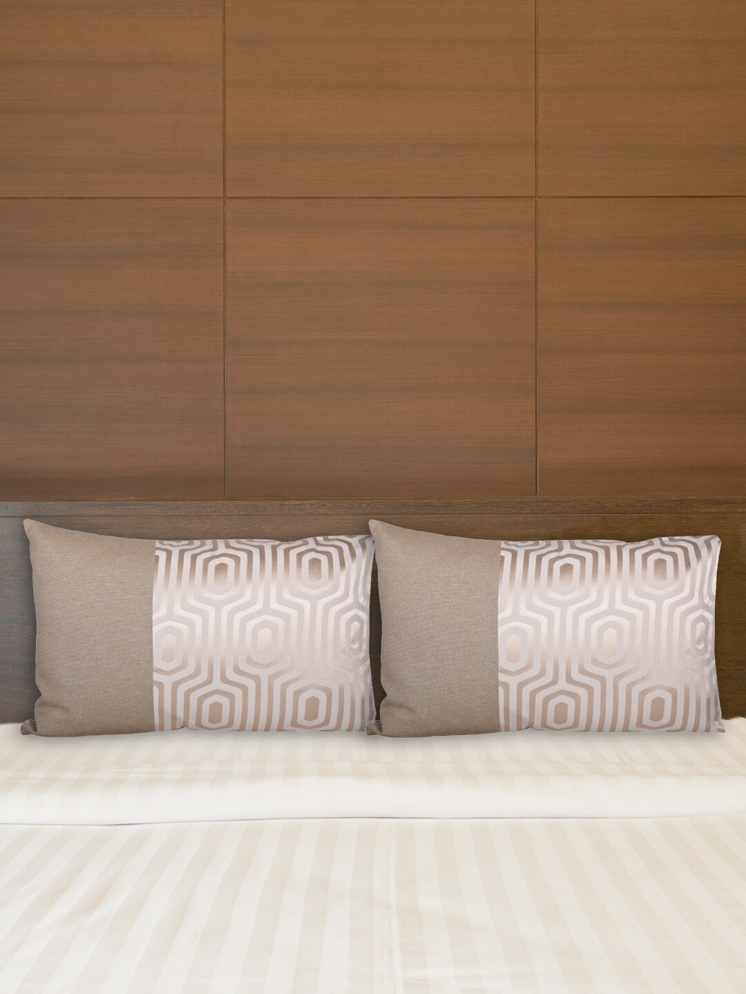 Home Cream & Gold Set of 2 Damask Print Cotton Pillow Cover